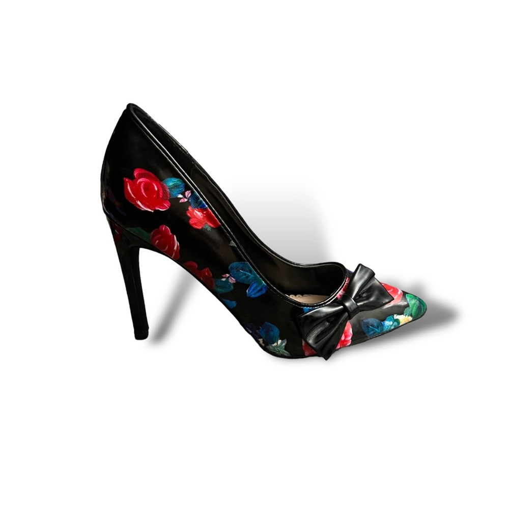 Shoedazzle • Silvie • Floral Heels with Black Bow